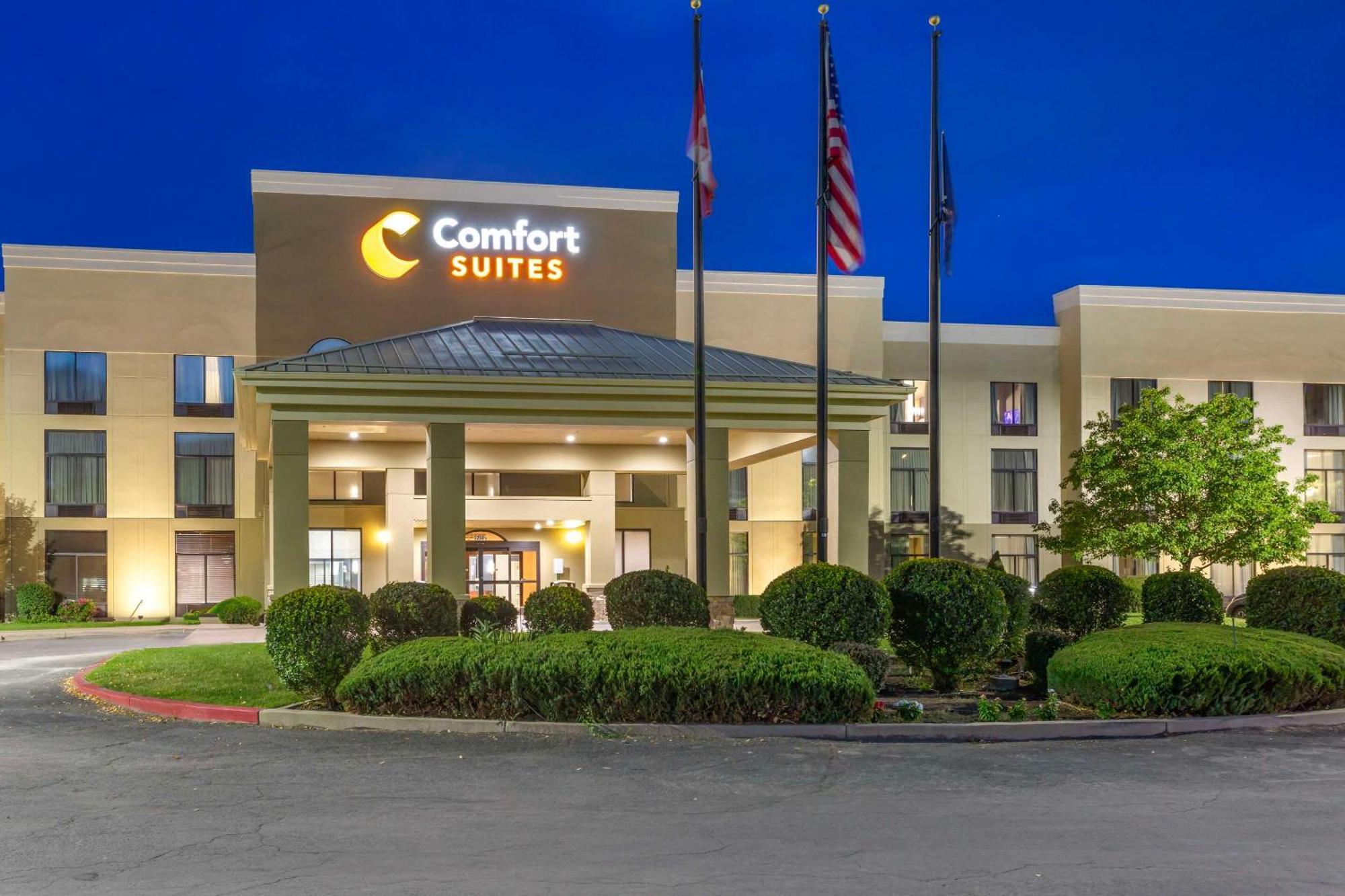 Comfort Suites Ogden Conference Center Exterior photo